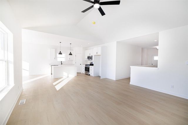 118121 BETTY DRIVE, Stratford, WI 54484