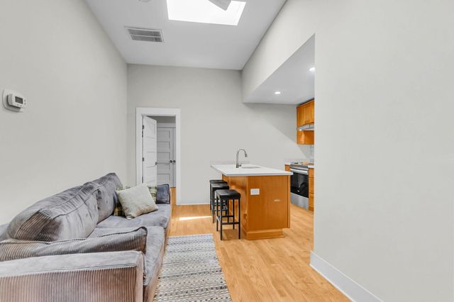 137 Calhoun Street B, Charleston, SC 29401