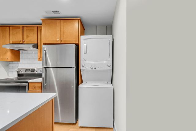 137 Calhoun Street B, Charleston, SC 29401