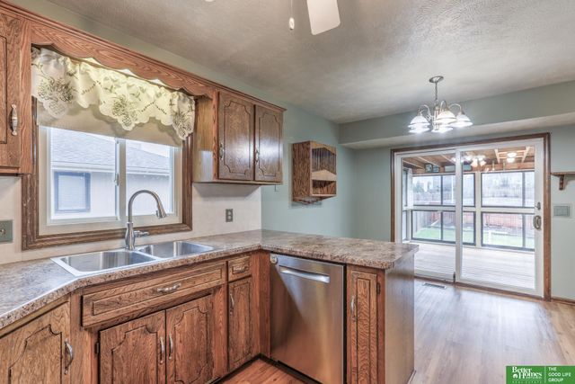 16512 Pierce Street, Omaha, NE 68130