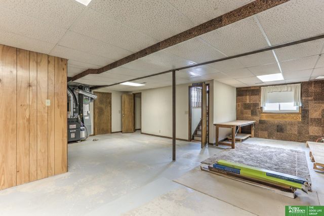 16512 Pierce Street, Omaha, NE 68130