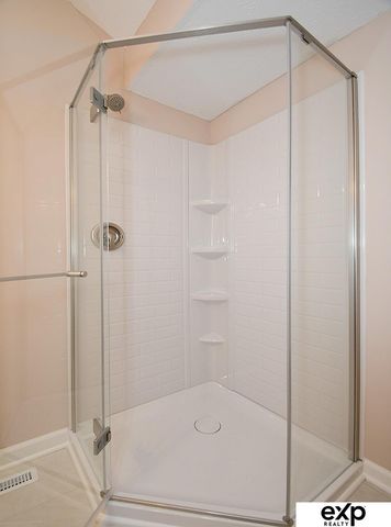 9804 S 20TH Street, Bellevue, NE 68123