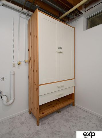 9804 S 20TH Street, Bellevue, NE 68123