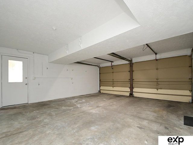 9804 S 20TH Street, Bellevue, NE 68123