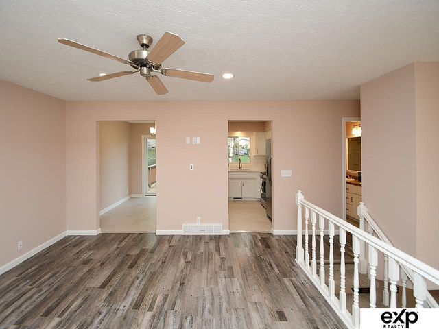 9804 S 20TH Street, Bellevue, NE 68123