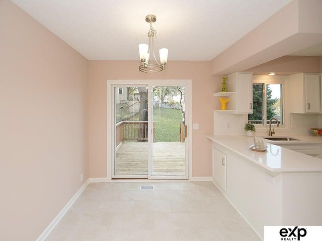 9804 S 20TH Street, Bellevue, NE 68123