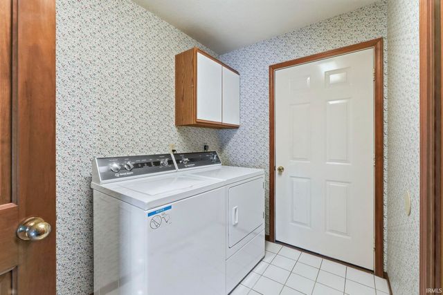 4118 Stillwood Drive, Fort Wayne, IN 46815