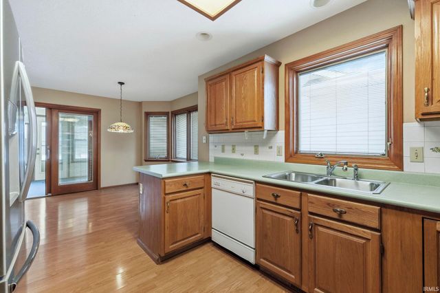 4118 Stillwood Drive, Fort Wayne, IN 46815