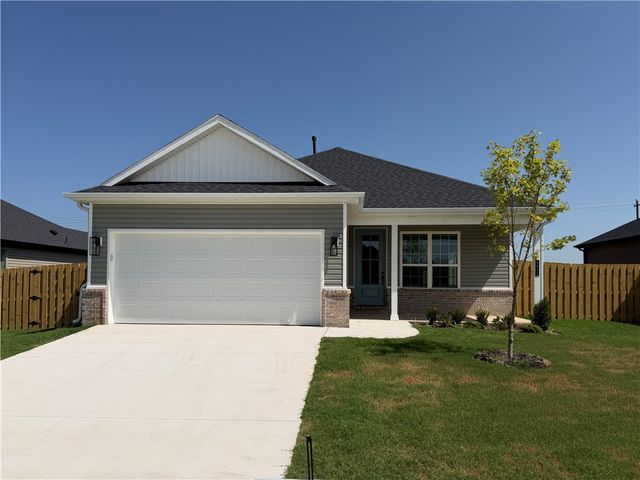 1812 Bugg Street, Pea Ridge, AR 72751