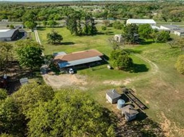3523 B E Highway 199, Springtown, TX 76082