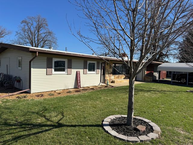 1114 E Lafayette Street, Bloomington, IL 61701