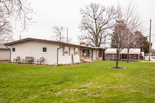 1114 E Lafayette Street, Bloomington, IL 61701