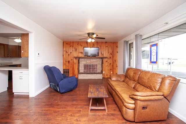 1114 E Lafayette Street, Bloomington, IL 61701