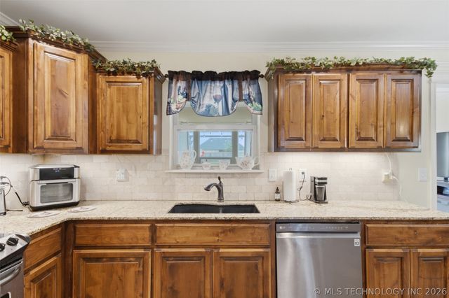 21075 S Andreas Road, Claremore, OK 74019