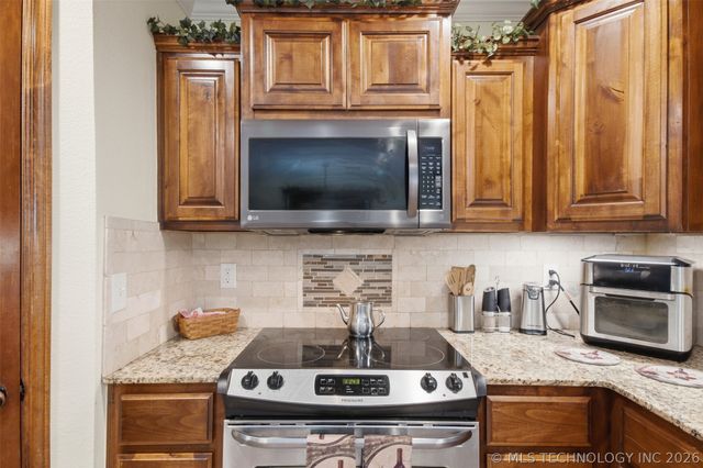 21075 S Andreas Road, Claremore, OK 74019
