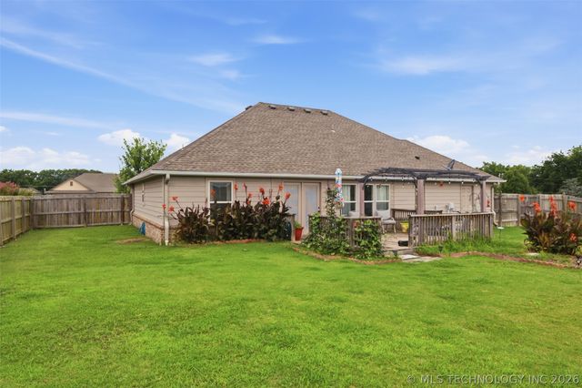 21075 S Andreas Road, Claremore, OK 74019