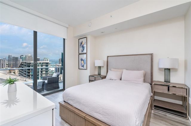 801 S Miami Ave 5207, Miami, FL 33130