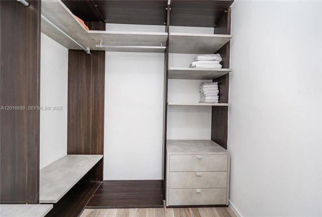 801 S Miami Ave 5207, Miami, FL 33130