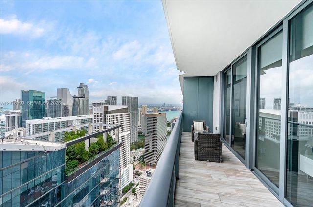 801 S Miami Ave 5207, Miami, FL 33130