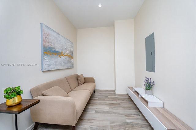 801 S Miami Ave 5207, Miami, FL 33130