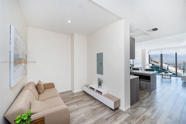 801 S Miami Ave 5207, Miami, FL 33130