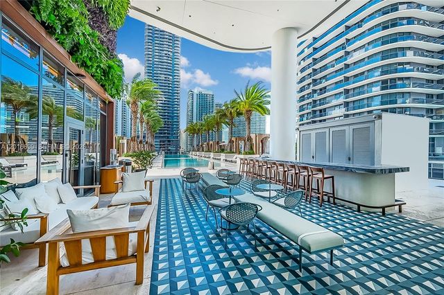 801 S Miami Ave 5207, Miami, FL 33130