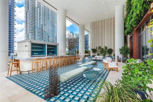 801 S Miami Ave 5207, Miami, FL 33130