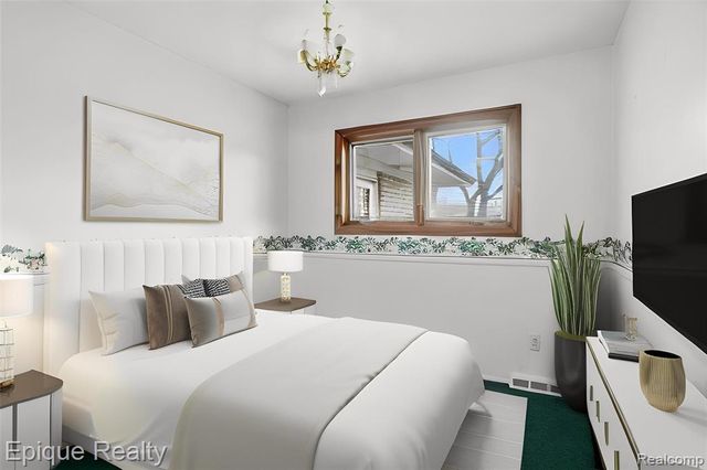 30214 Blossom Lane, Warren, MI 48088