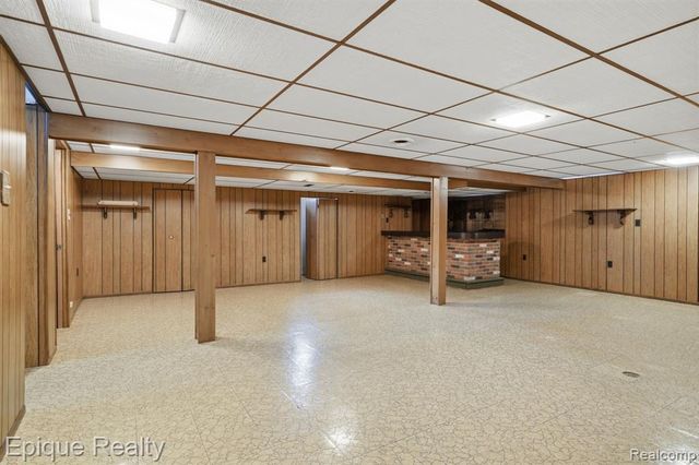 30214 Blossom Lane, Warren, MI 48088