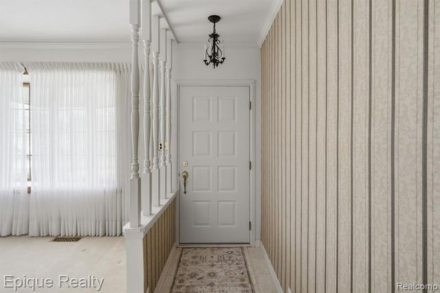 30214 Blossom Lane, Warren, MI 48088