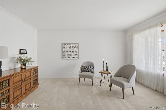 30214 Blossom Lane, Warren, MI 48088