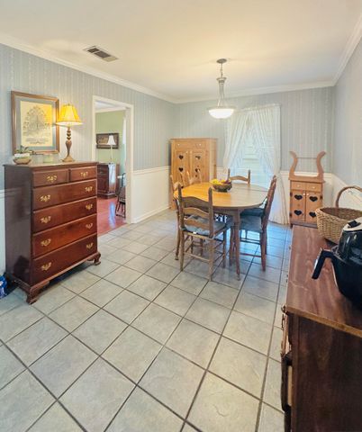 100 Elizabeth, Petal, MS 39465