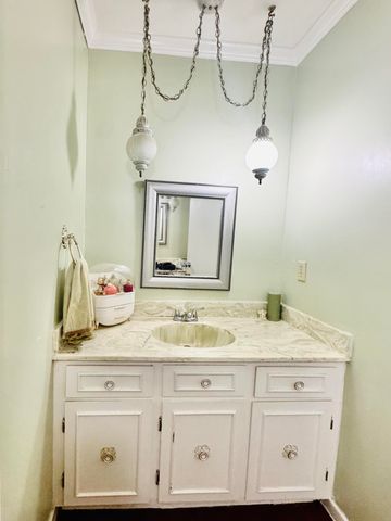 100 Elizabeth, Petal, MS 39465