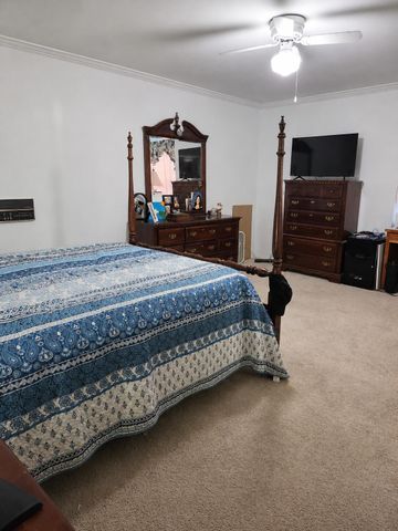 100 Elizabeth, Petal, MS 39465