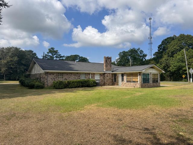 100 Elizabeth, Petal, MS 39465