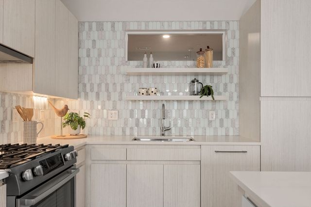 45 West Third 514, Boston, MA 02127