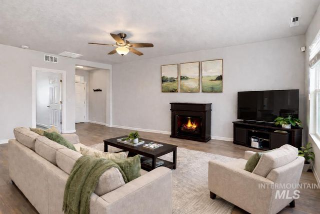 2850 N Iditarod Way, Kuna, ID 83634