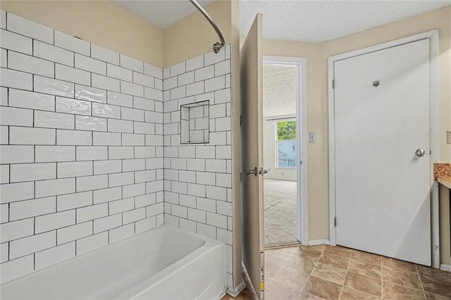 1325 Keys Lake Drive NE, Brookhaven, GA 30319