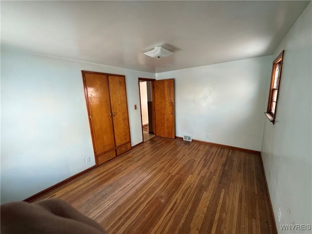 379 North Ogden Street E, Buffalo, NY 14212