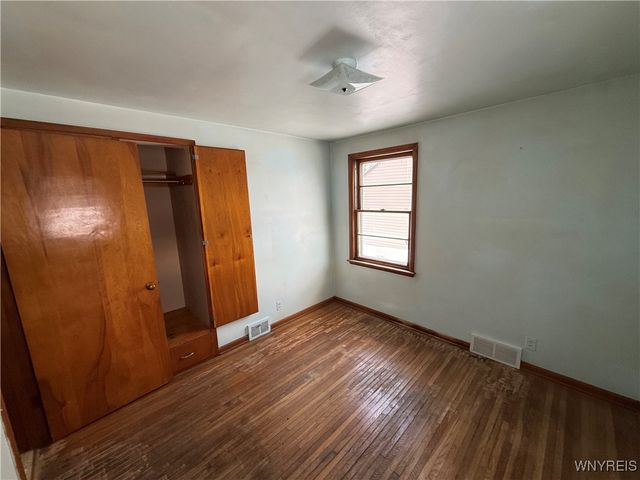 379 North Ogden Street E, Buffalo, NY 14212