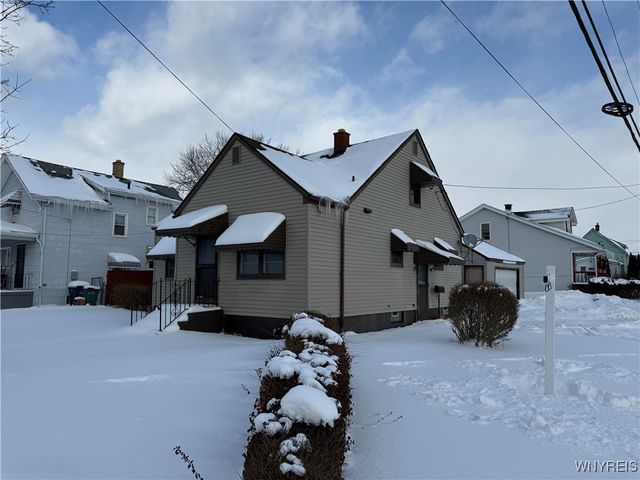 379 North Ogden Street E, Buffalo, NY 14212