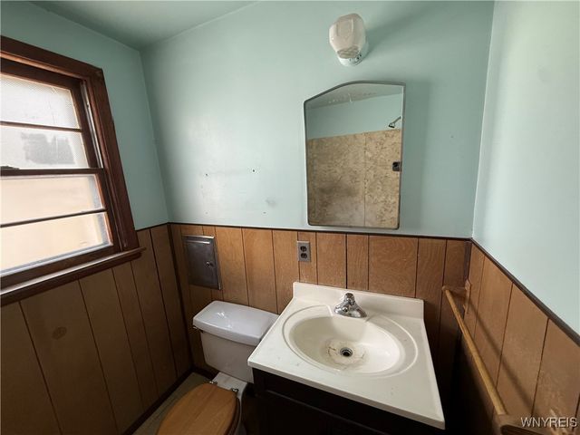 379 North Ogden Street E, Buffalo, NY 14212