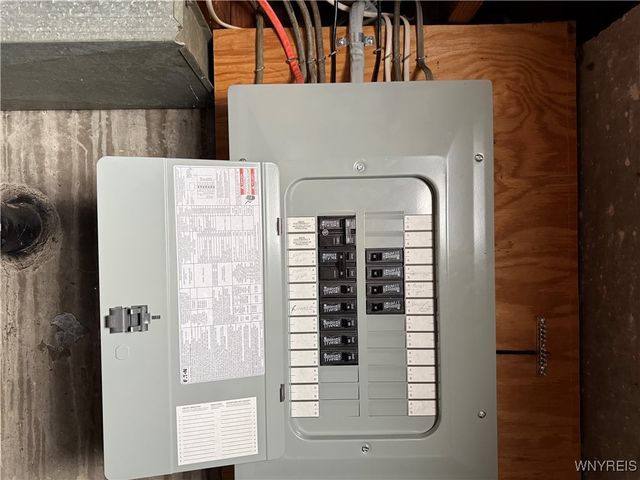 379 North Ogden Street E, Buffalo, NY 14212