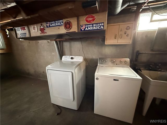 379 North Ogden Street E, Buffalo, NY 14212