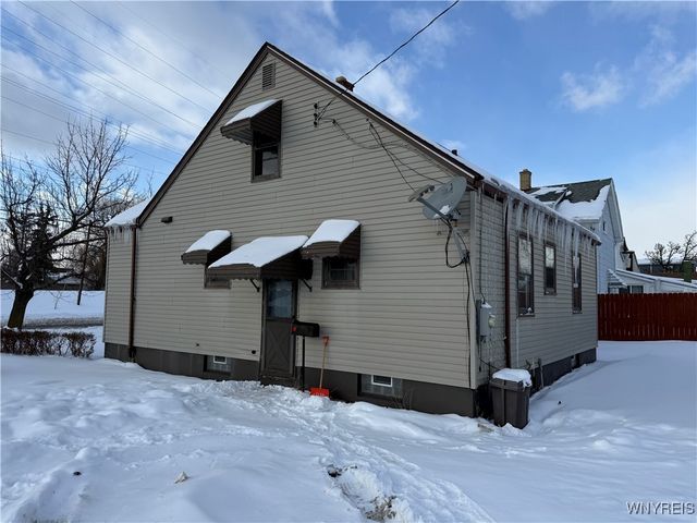 379 North Ogden Street E, Buffalo, NY 14212