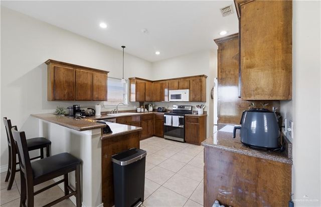 3720 Macquarie Drive, Edinburg, TX 78542