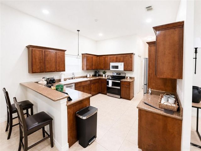 3720 Macquarie Drive, Edinburg, TX 78542
