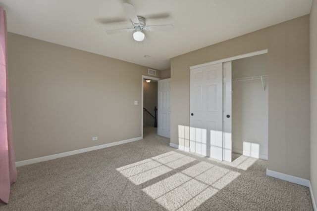 5742 Oak Ridge Way, Lisle, IL 60532