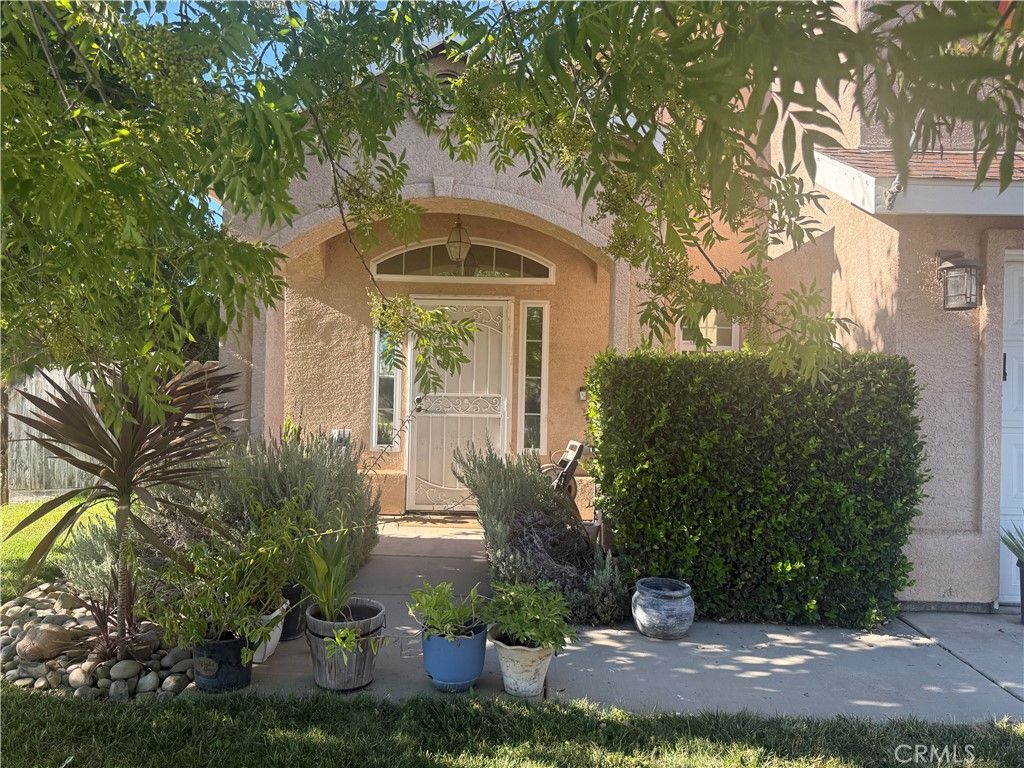 Image 2 of property listing at 2095 Lynmarie, Merced, CA 95341
