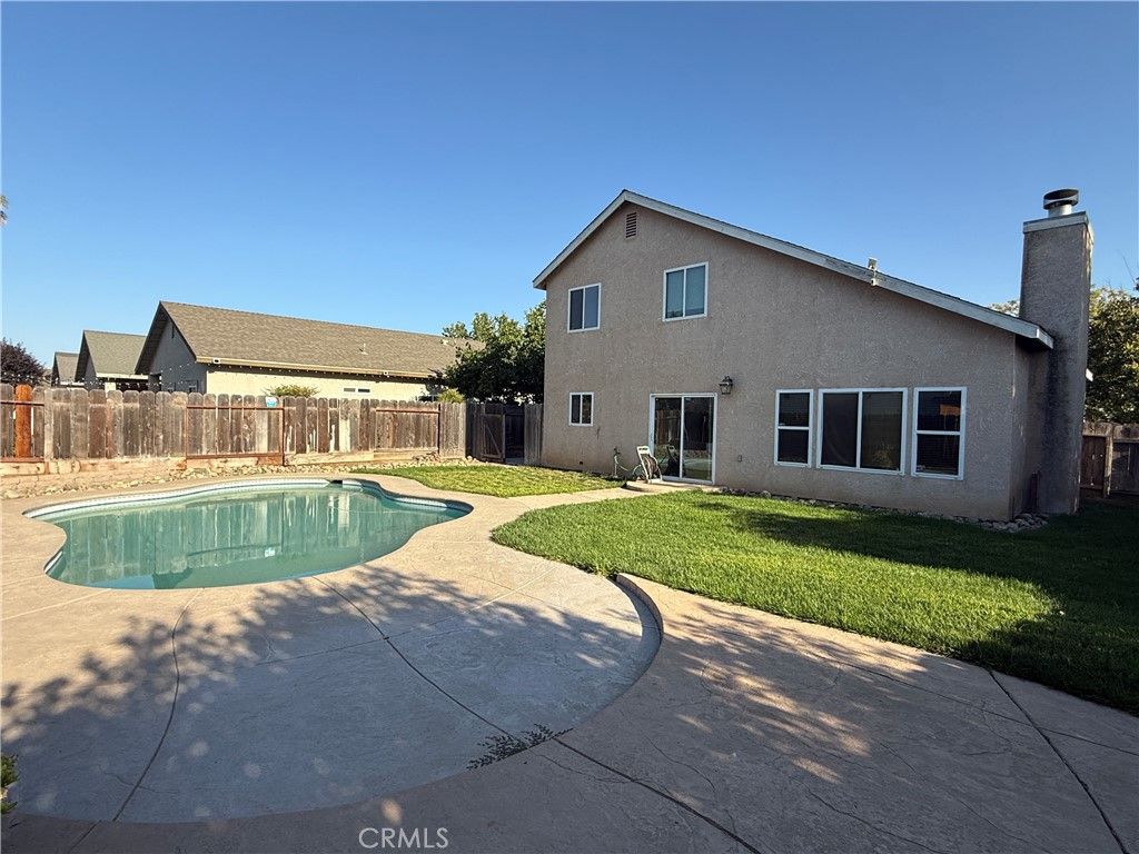 Image 3 of property listing at 2095 Lynmarie, Merced, CA 95341
